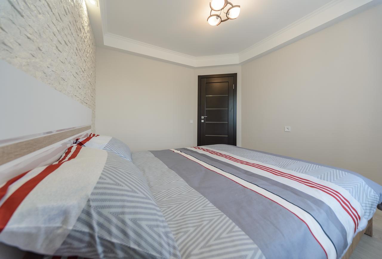 Artal Apartment On Iordanskaya 22 Kiew Exterior foto